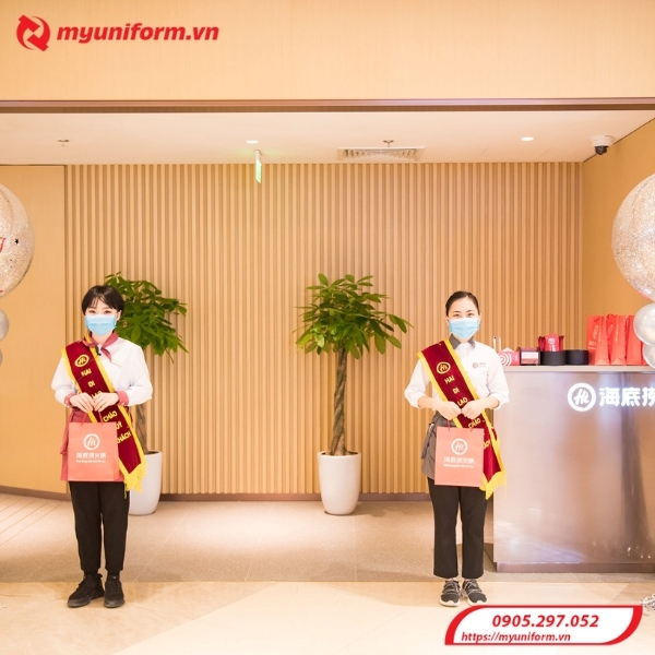 dong-phuc-nhan-vien-haidilao-9