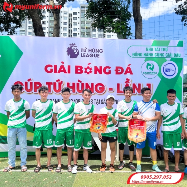 dong-phuc-bong-da-2