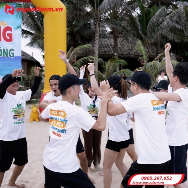 dong-phuc-team-building-10