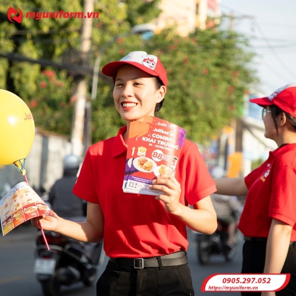 dong-phuc-jollibee-5